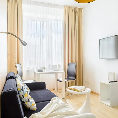 Shortstaypoland Aleje Jerozolimskie アパート *