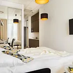 شقة Shortstaypoland Aleje Jerozolimskie وارسو